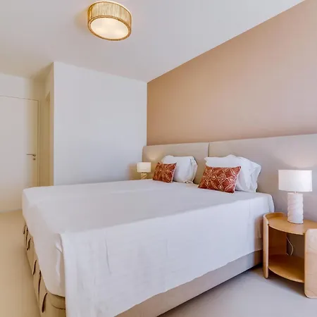 Sophisticated 2bdr In The Nine Vilamoura