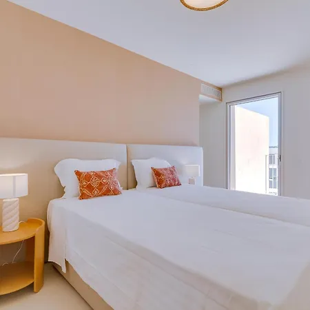 Sophisticated 2bdr In The Nine * Vilamoura