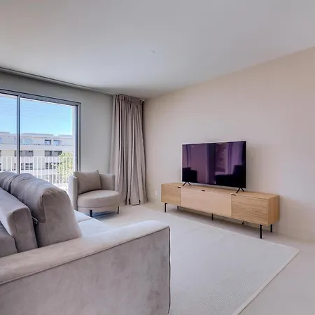 Sophisticated 2bdr In The Nine * Vilamoura