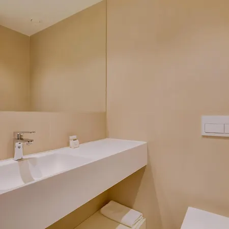 Sophisticated 2bdr In The Nine Vilamoura